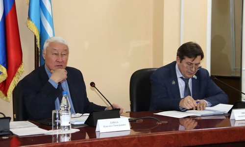 В Верховном Хурале Республики Тыва приняты решения, направленные на развитие экономики и поддержку инвестиций