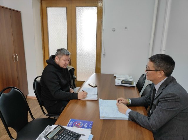 Рабочая встреча с выпускником проекта «Время Героев» Айдыном Ооржаком состоялась в Минэкономразвития Республики Тыва