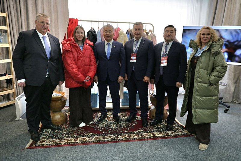 Глава Тувы принимает участие в первом форуме регионов России и Монголии